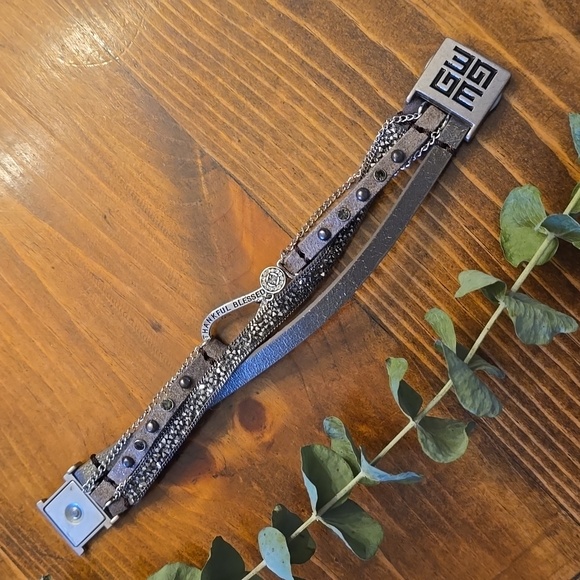 GoodWork(s) Bracelet - Picture 6 of 10